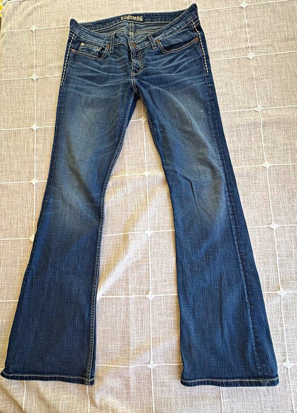 BKE Sabrina Women's Bootcut Medium Wash Blue Stretch Denim Jeans 31x33